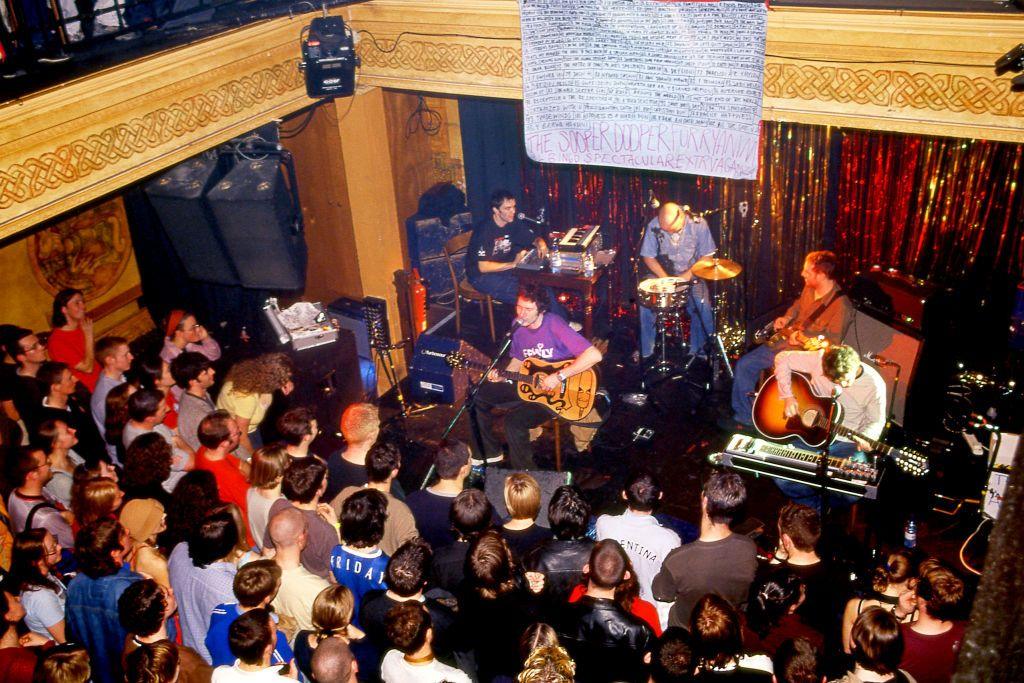 Super Furry Animals yn Nulyn