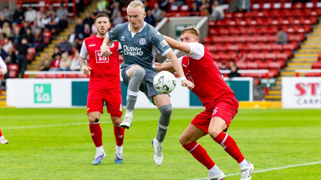 Dundee United against Stirling Albion