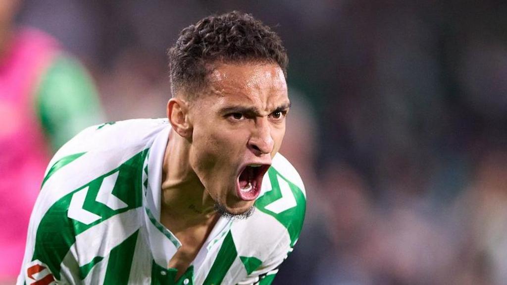 Betis should crowdfund to extend Antony loan – Isco