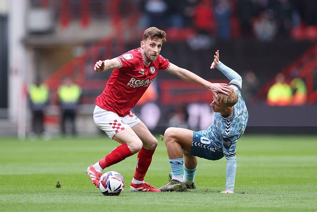 Joe Williams playing for Bristol City vs Sunderland
