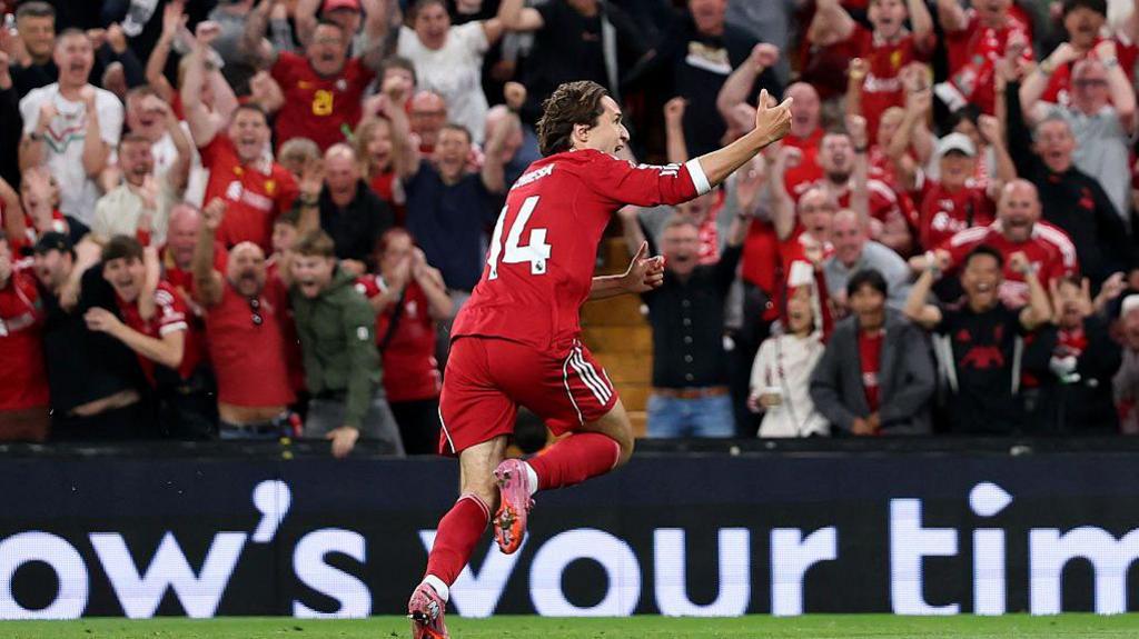 Beşiktaş ve Fenerbahçe'de yıldız savaşları: İtalyan kanat Süper Lig'e transfer oluyor!