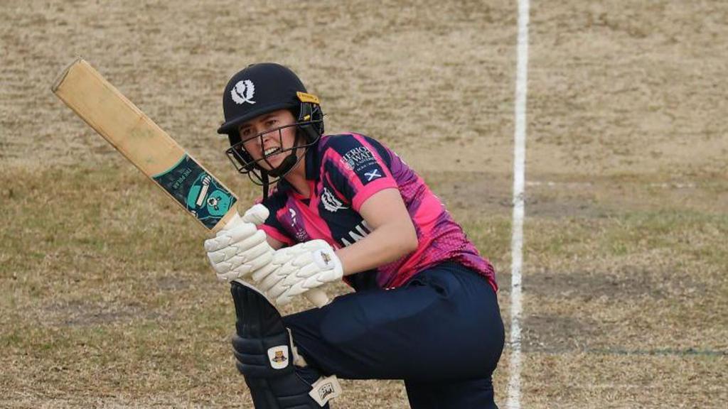Record stand not enough for Scotland against Bangladesh