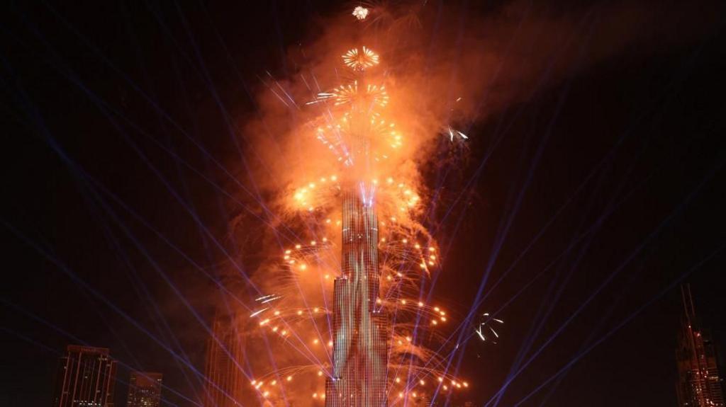 New Year's Eve 2024 live World 2025 with fireworks and light