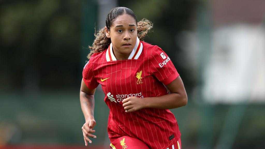 Olivia Smith wearing her Liverpool kit.