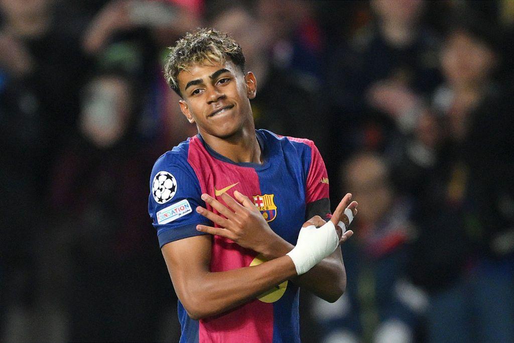 Lamine Yamal of FC Barcelona celebrates scoring