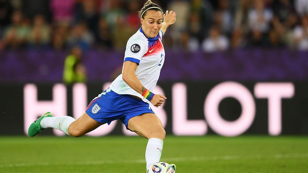 Lucy Bronze of England scores the team's seventh penalty in the penalty shoot out during the UEFA Women's EURO 2025 Quarter-Final match between Sweden and England
