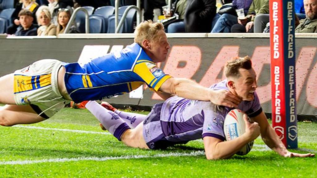 Two sent off as leaders Hull KR fight back to beat Leeds