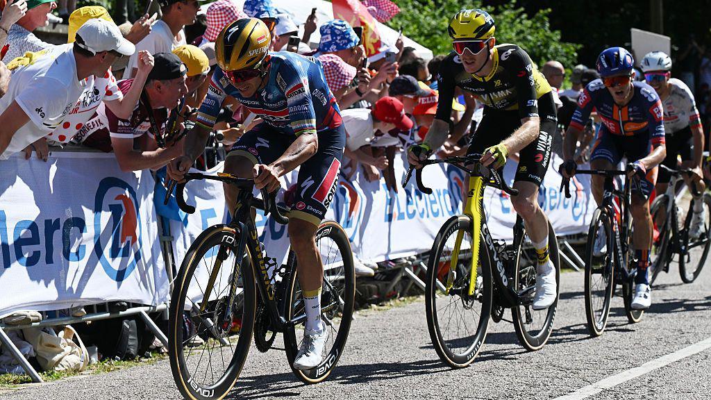  Remco Evenepoel of Belgium and Team Soudal Quick-Step and Matteo Jorgenson of The United States and Team Visma | Lease a Bike compete successful nan pursuit group during nan 112th Tour de France, Stage 4 a 174.2km shape from Amiens Metropole to Rouen / #UCIWT / connected July 08, 2025 successful Rouen, France. (Photo by Tim de Waele/Getty Images)