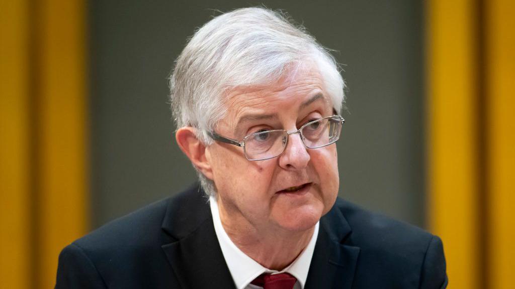 Mark Drakeford yn y Senedd