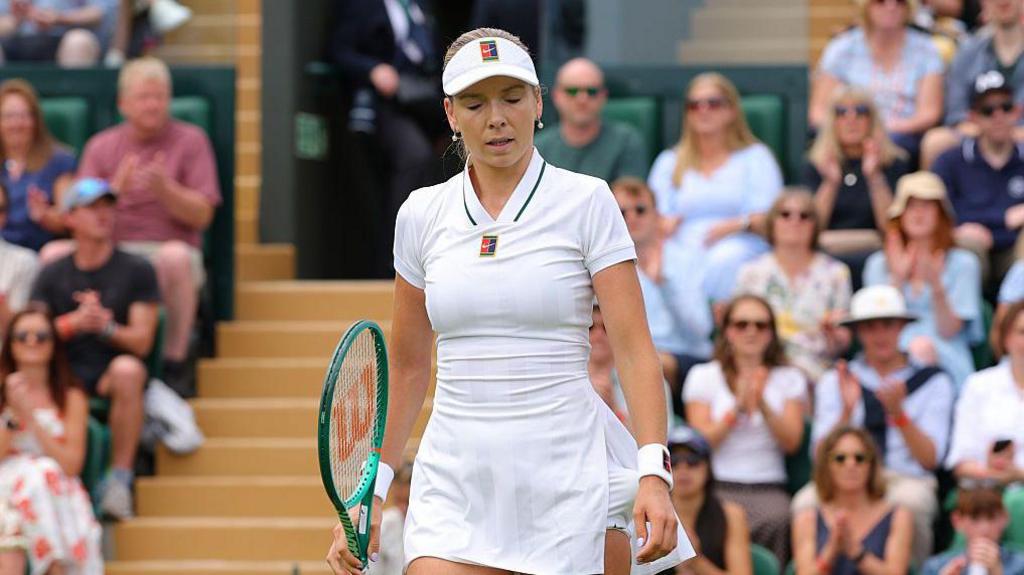 Katie Boulter looks down