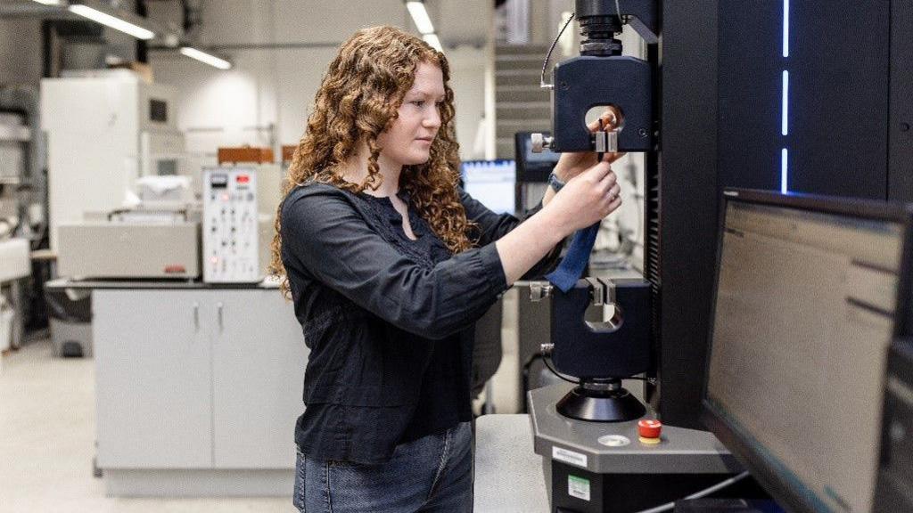 Kate Morrison from the University of Leeds carries out testing in the laboratory 