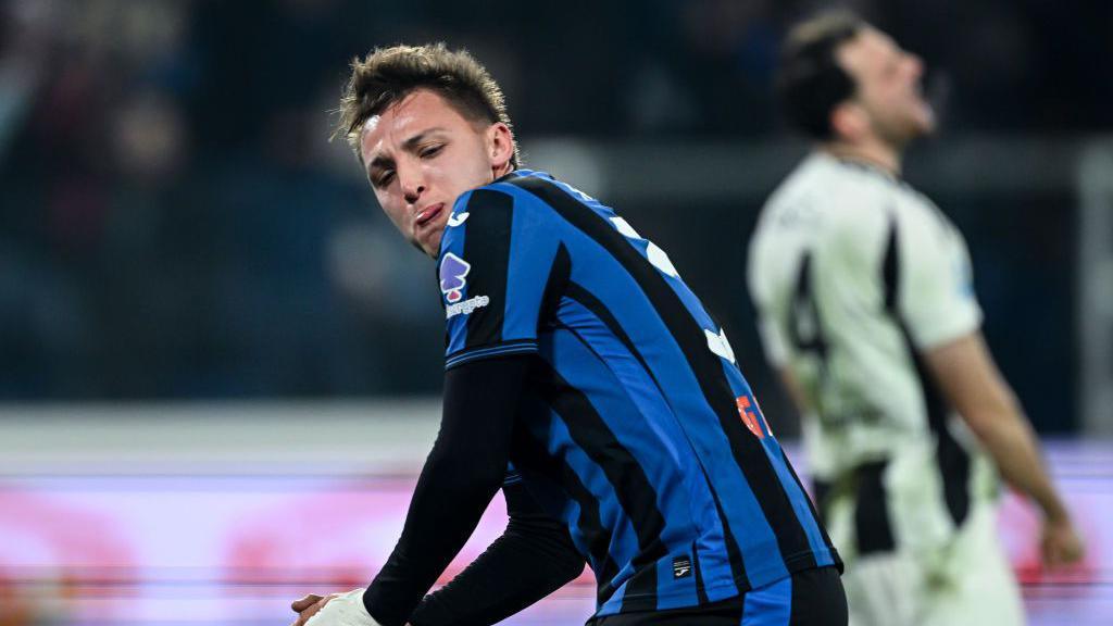 Mateo Retegui celebrates scoring for Atalanta against Juventus