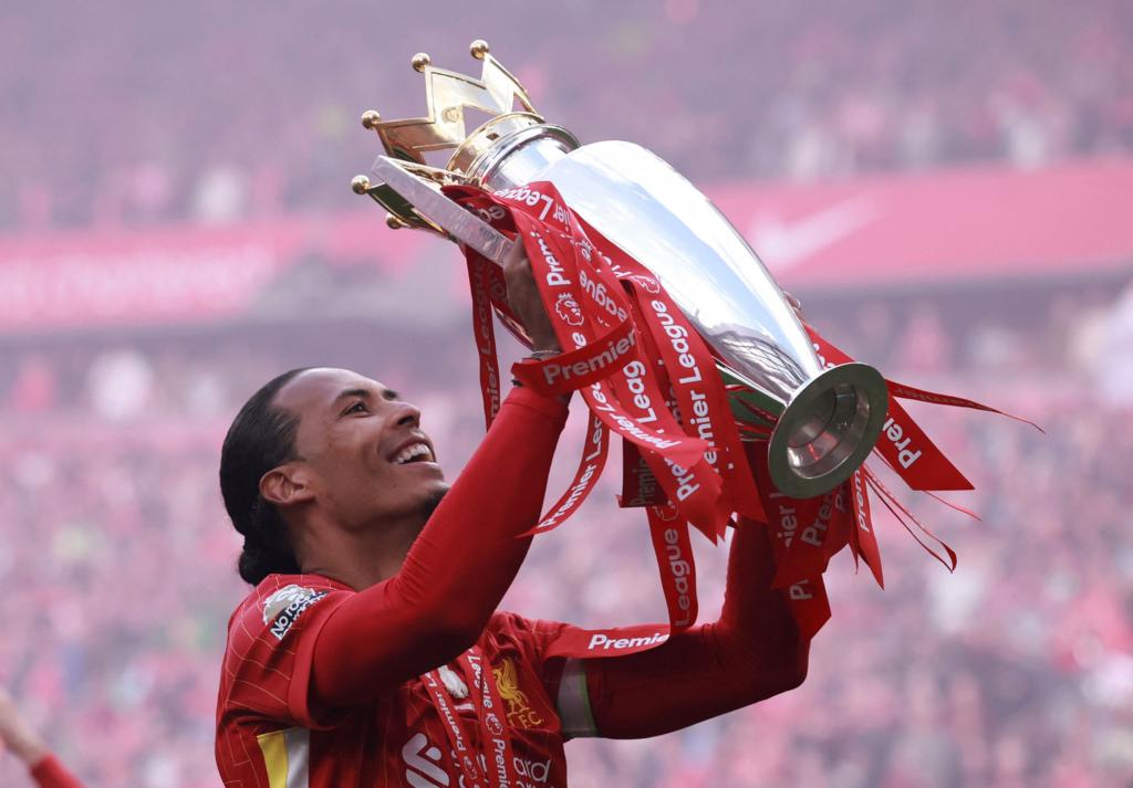 Van Dijk with the trophy