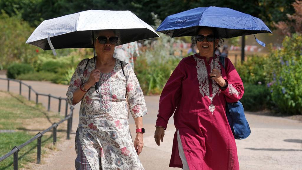 Amber Met Office extreme heat warning issued as temperatures could reach 38C