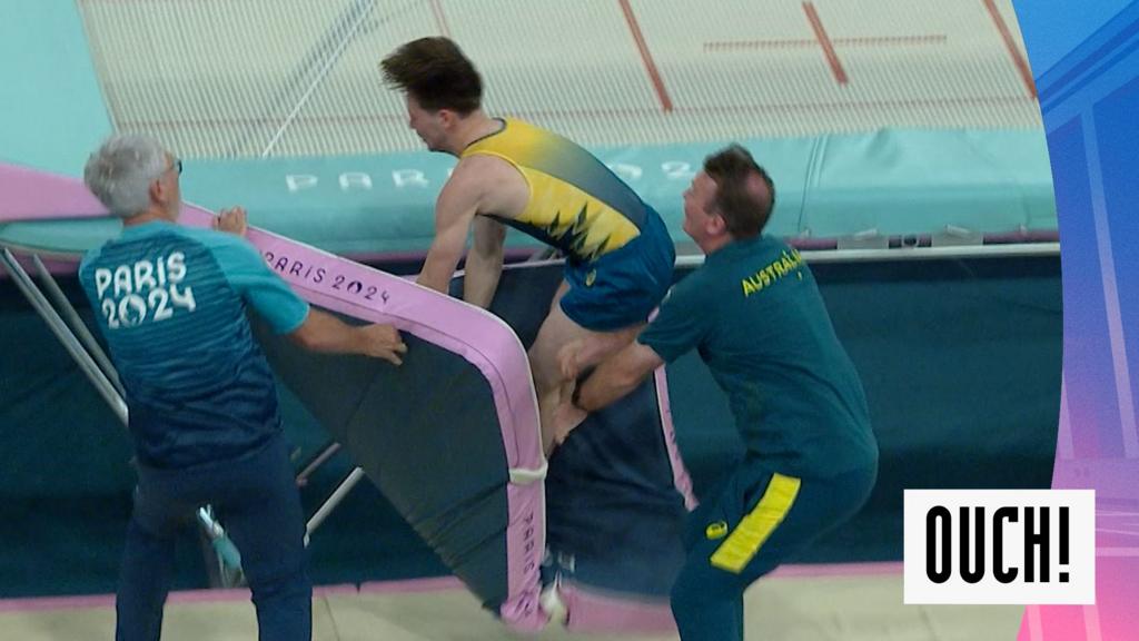 Watch: Australian trampoline gymnast takes heavy fall in qualifying