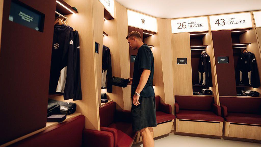 Matthijs de Ligt in the dressing room at Carrington