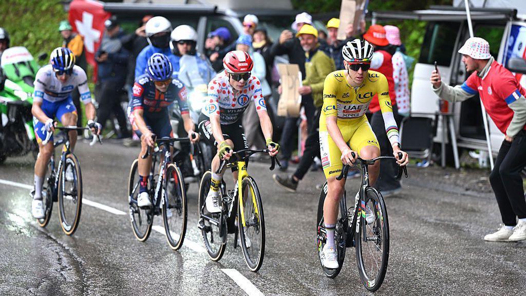 Tadej Pogacar leads Jonas Vingegaard, Oscar Onley and Florian Lipowitz during stage 19