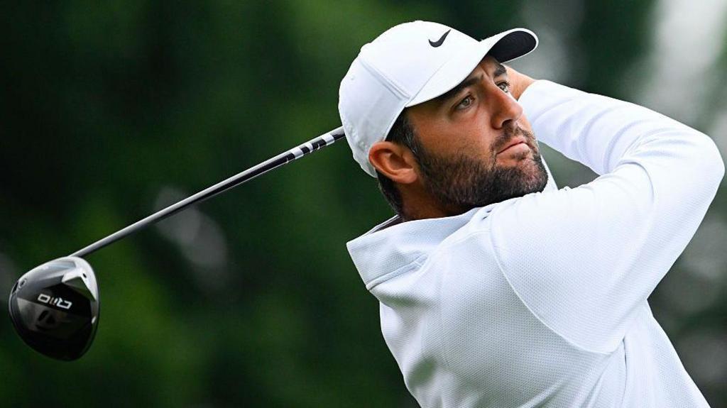 McIlroy Trails Scheffler by Two at Travelers Championship
