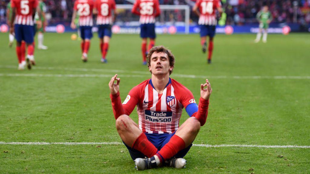 Antoine Griezmann celebrates