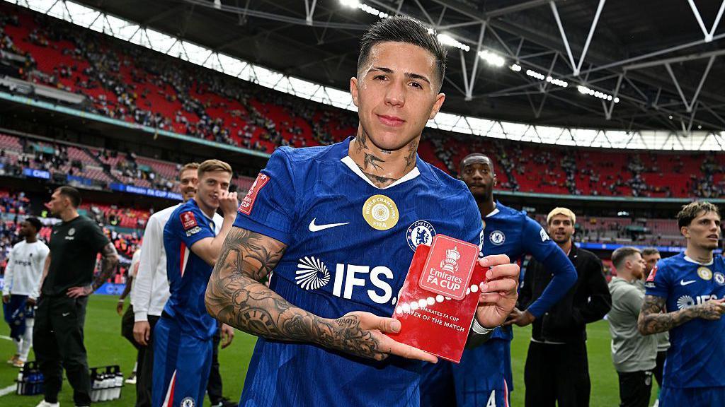 Enzo Fernandez with the man of the match award