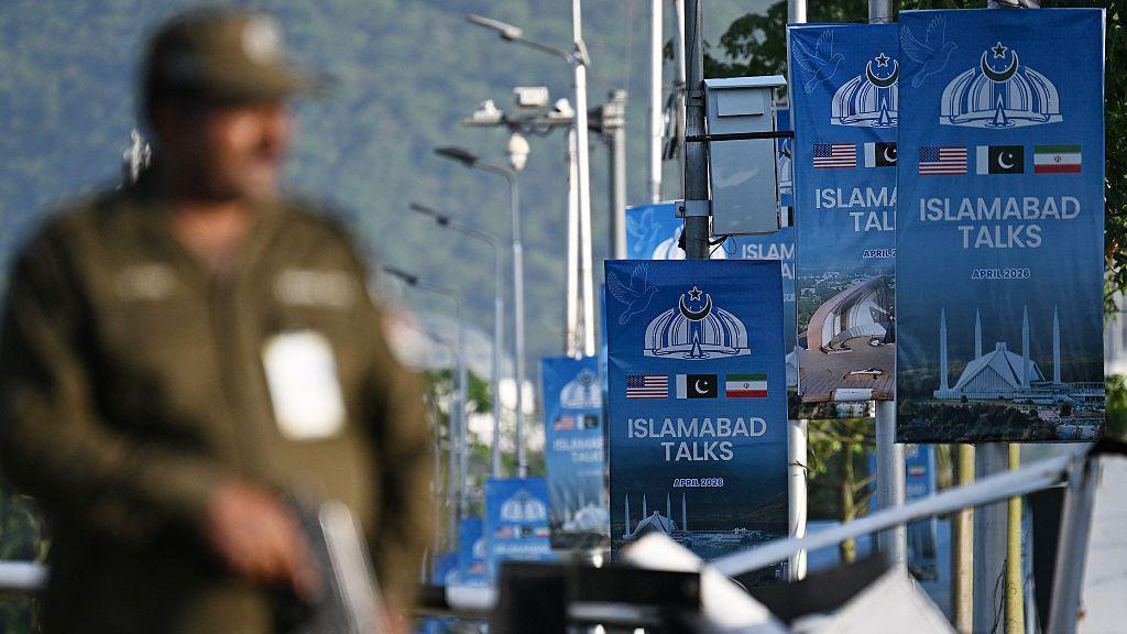 bbc.co.uk - Iran war latest: US envoys to go to Pakistan for peace talks but Iran says no direct meeting planned