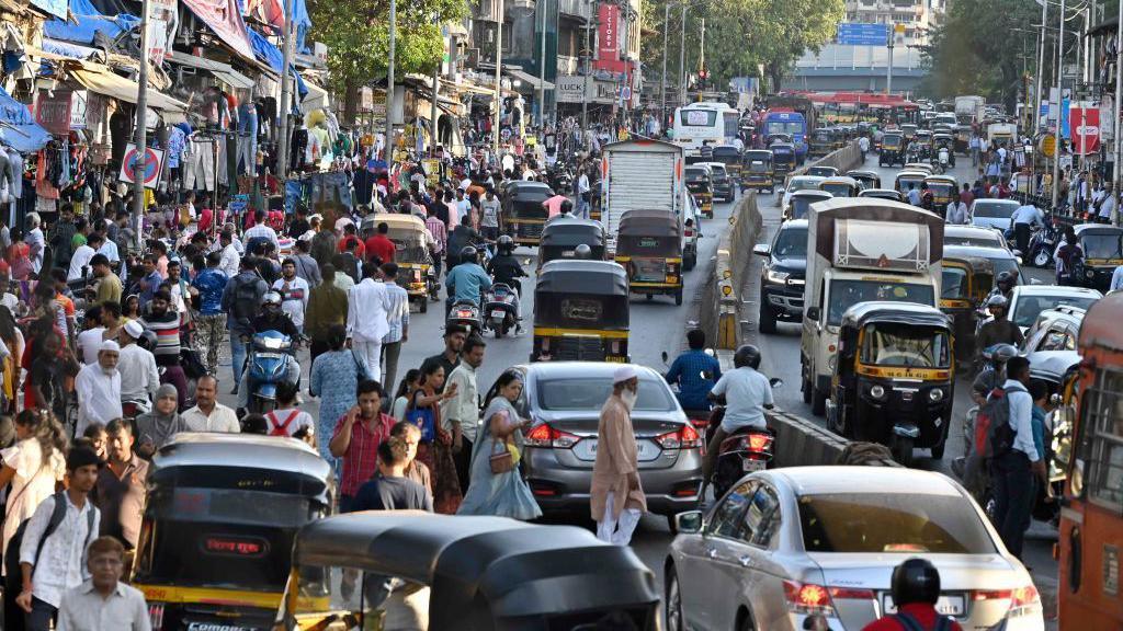 MUMBAI, INDIA MAY 2: Hawkers encroach the footpath and the road outside the station, at Andheri (West), on May 2, 2023 in Mumbai, India. (Photo by Vijay Bate/Hindustan Times via Getty Images)