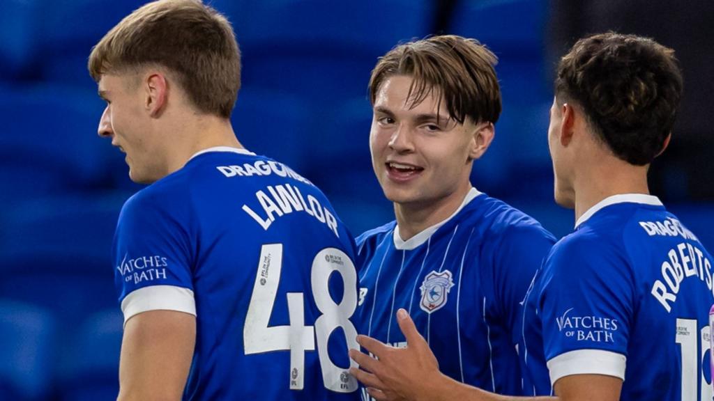 EFL League One & Two LIVE: Follow build-up, live text and score updates  from across 23 matches - BBC Sport