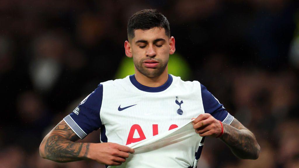 Cristian Romero: Tottenham defender 'apologised' after comments on club's owners - BBC Sport