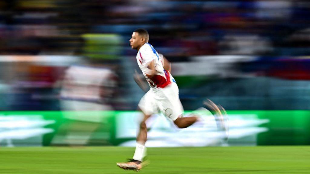 mbappe running