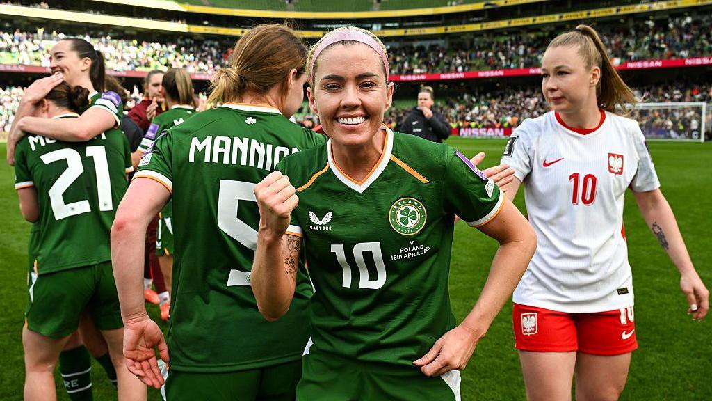 Denise O'Sullivan celebrates win