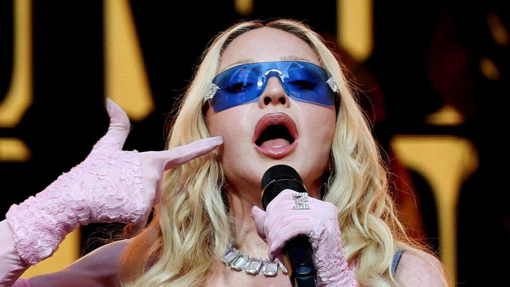 Glastonbury festivalının təşkilatçısı 2027-ci ildə Madonnanın headliner olacağı barədə şaiyələri rədd edib