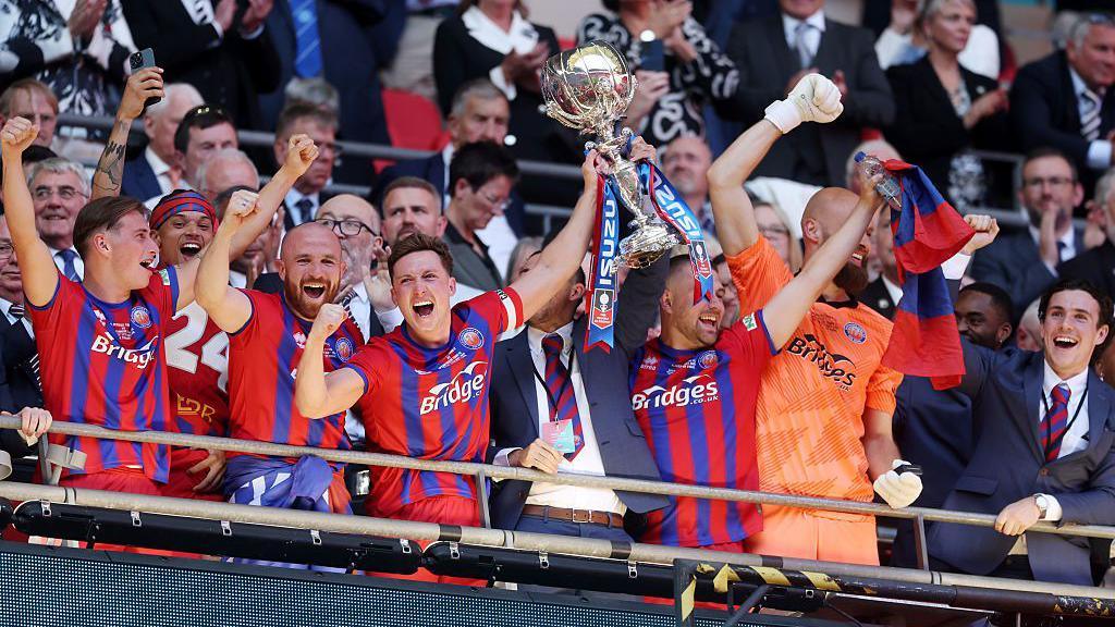 Aldershot Town lift the FA Trophy 
