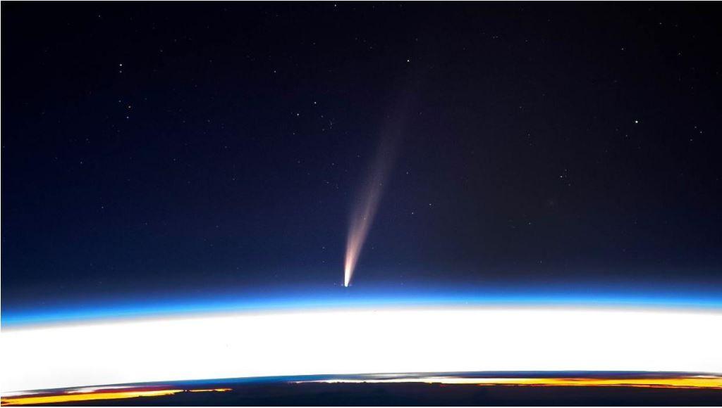 Comet seen in space from the International Space Station