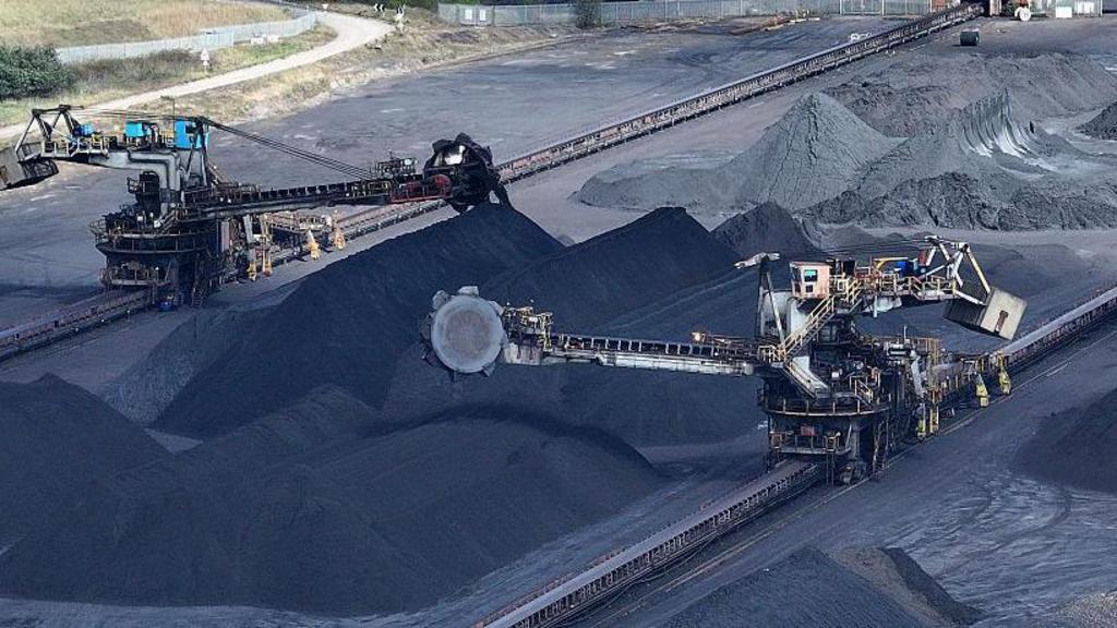 Supplies to be sent to Scunthorpe to keep blast furnaces going