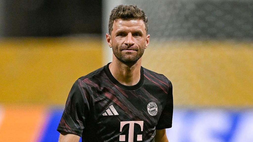 Thomas Muller in Bayern kit