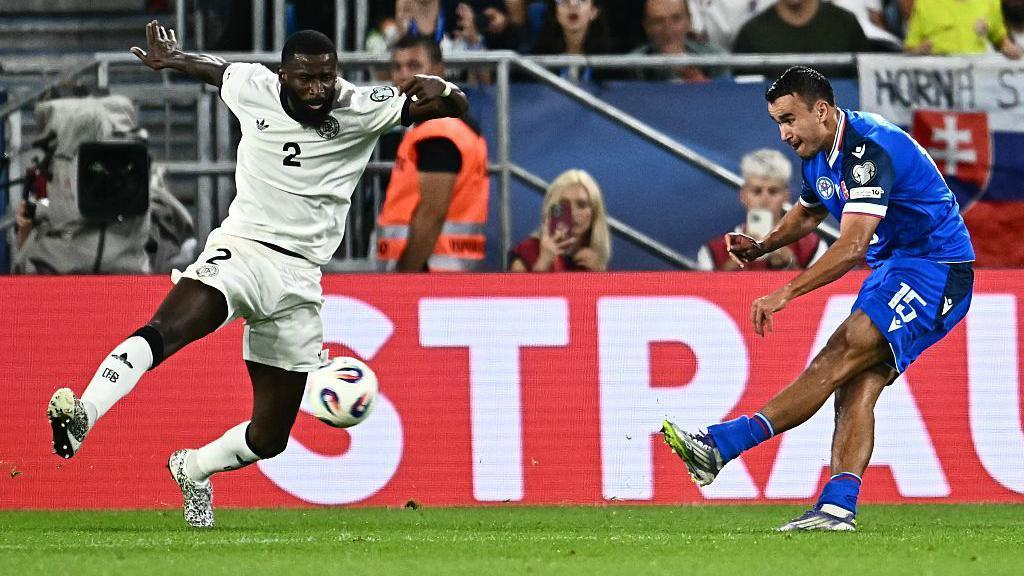 David Strelec scoring for Slovakia against Germany