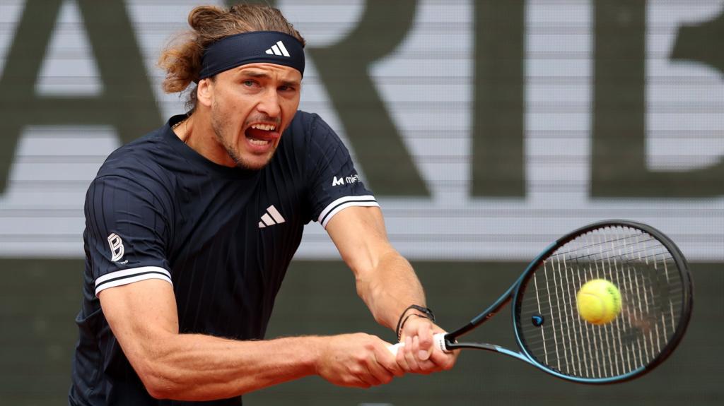 bbc.co.uk - BBC Sport - French Open 2026 LIVE: Alexander Zverev vs Jakub Mensik in semi-final - scores, results, text coverage & radio commentary