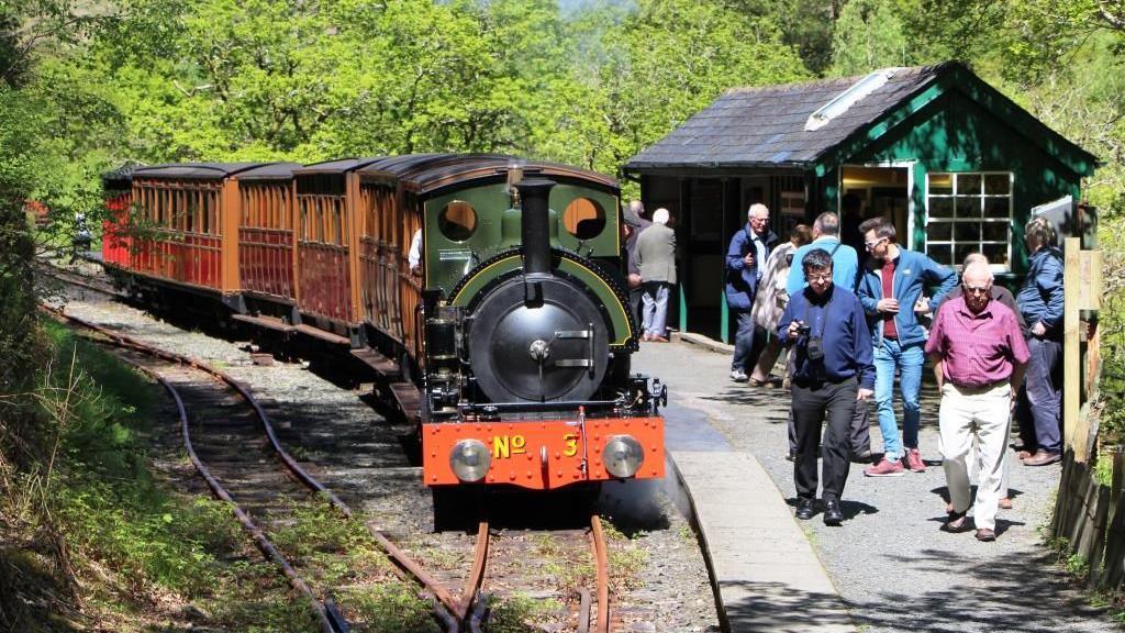 Trên Sir Haydn rhif 3