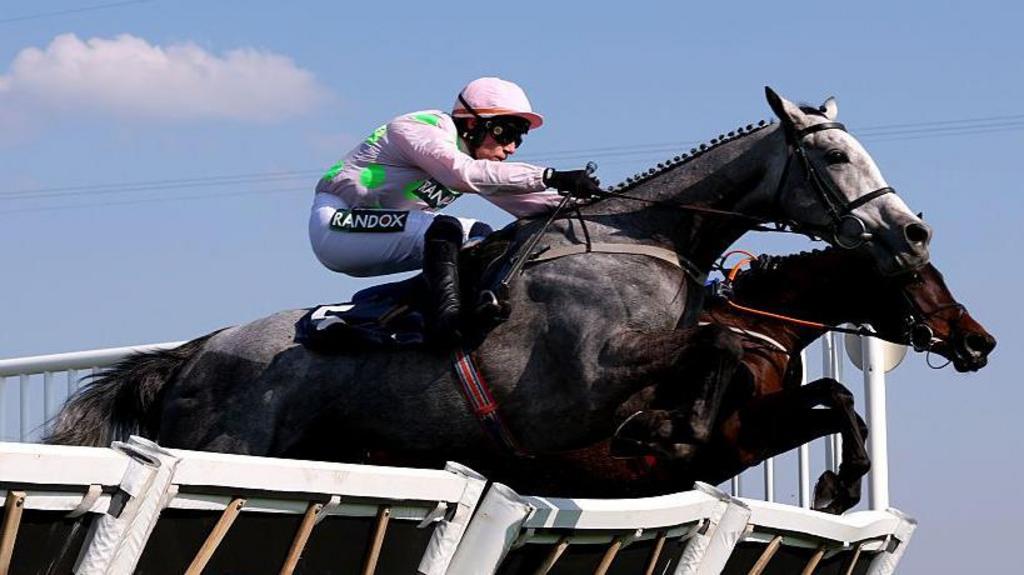 Lossiemouth wins Aintree Hurdle as Constitution Hill falls again
