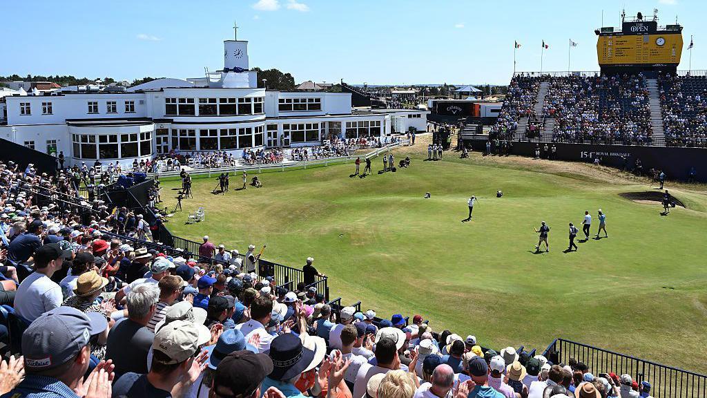 The final group in the 18th at Royal Birkdale in the Last Chance Qualifier