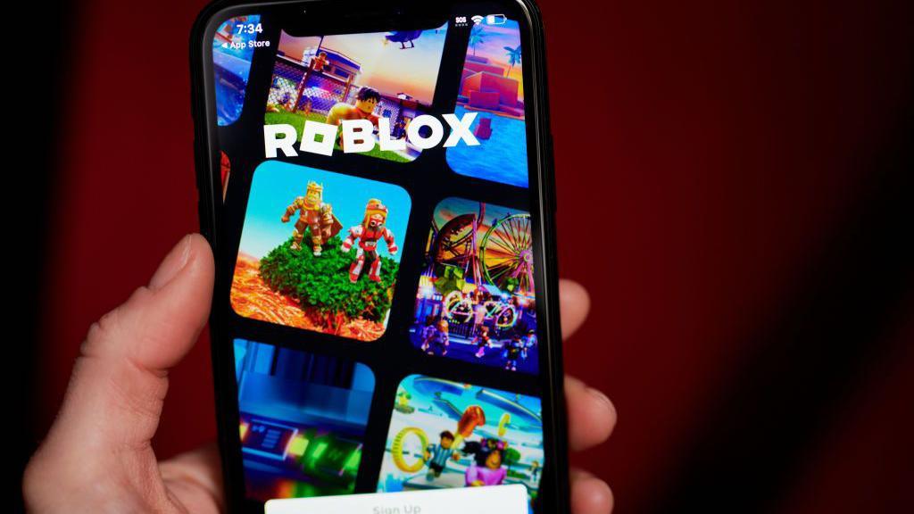 The Roblox app on a smartphone 