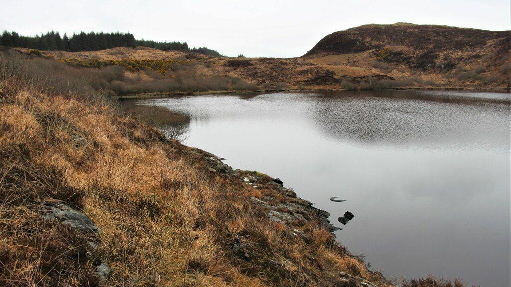 Loch nan Dùbhraichean ann an Slèite