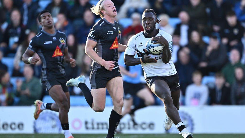 Gabriel Ibitoye playing for Bristol