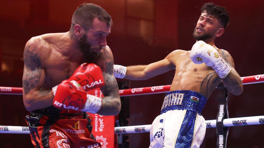 Anthony Cacace punches Joe Cordina