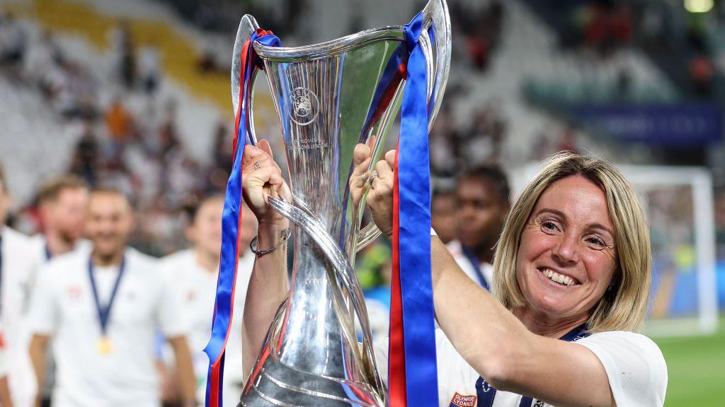 Sonia Bompastor lifts the Women's Champions League