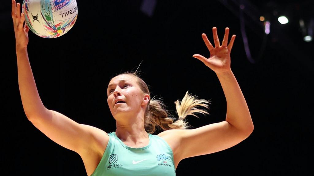 Mavericks move up to second with win over Forest