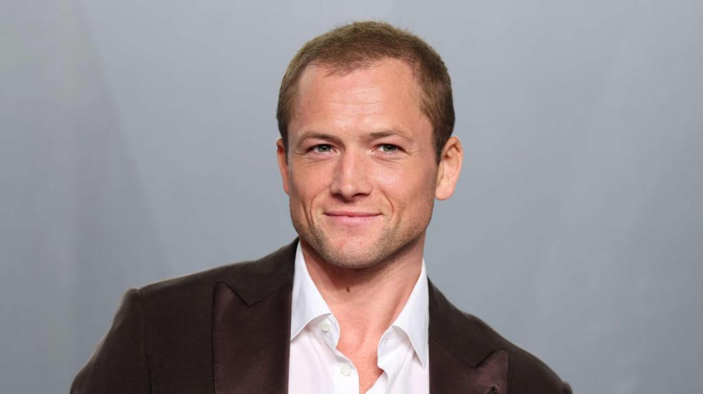 Taron Egerton says he is estranged from his dad after 'pushing ejector seat'