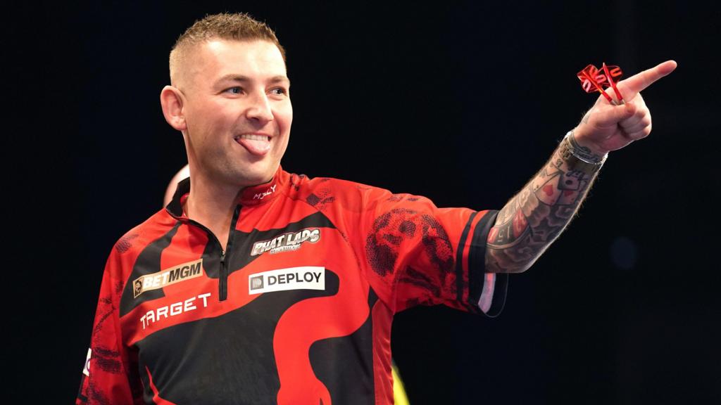 Aspinall wins Premier League night in Manchester