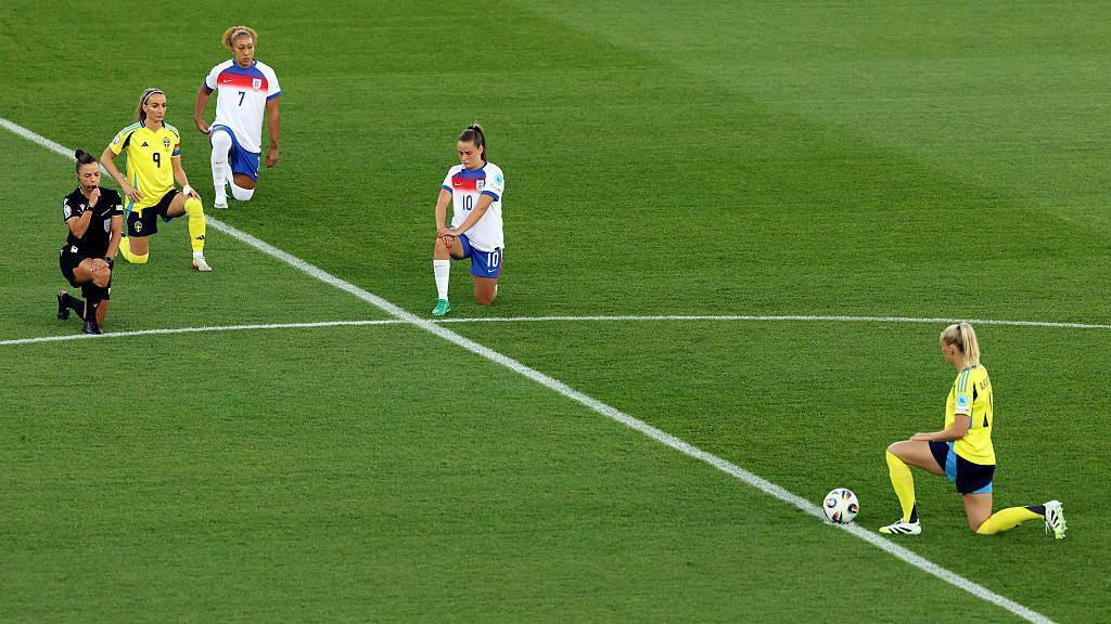 England and Sweden take the knee before their Women's Euro quarter-final
