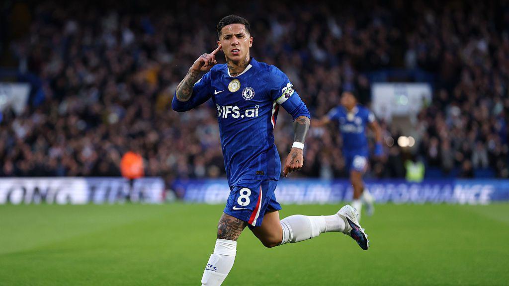 Enzo Fernandez celebrates